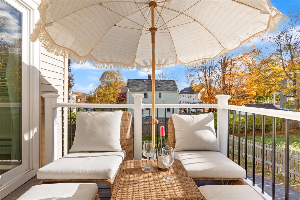 Norwood, Massachusetts, 02062, United States, 3 Bedrooms Bedrooms, ,1 BathroomBathrooms,Residential,For Sale,1987874