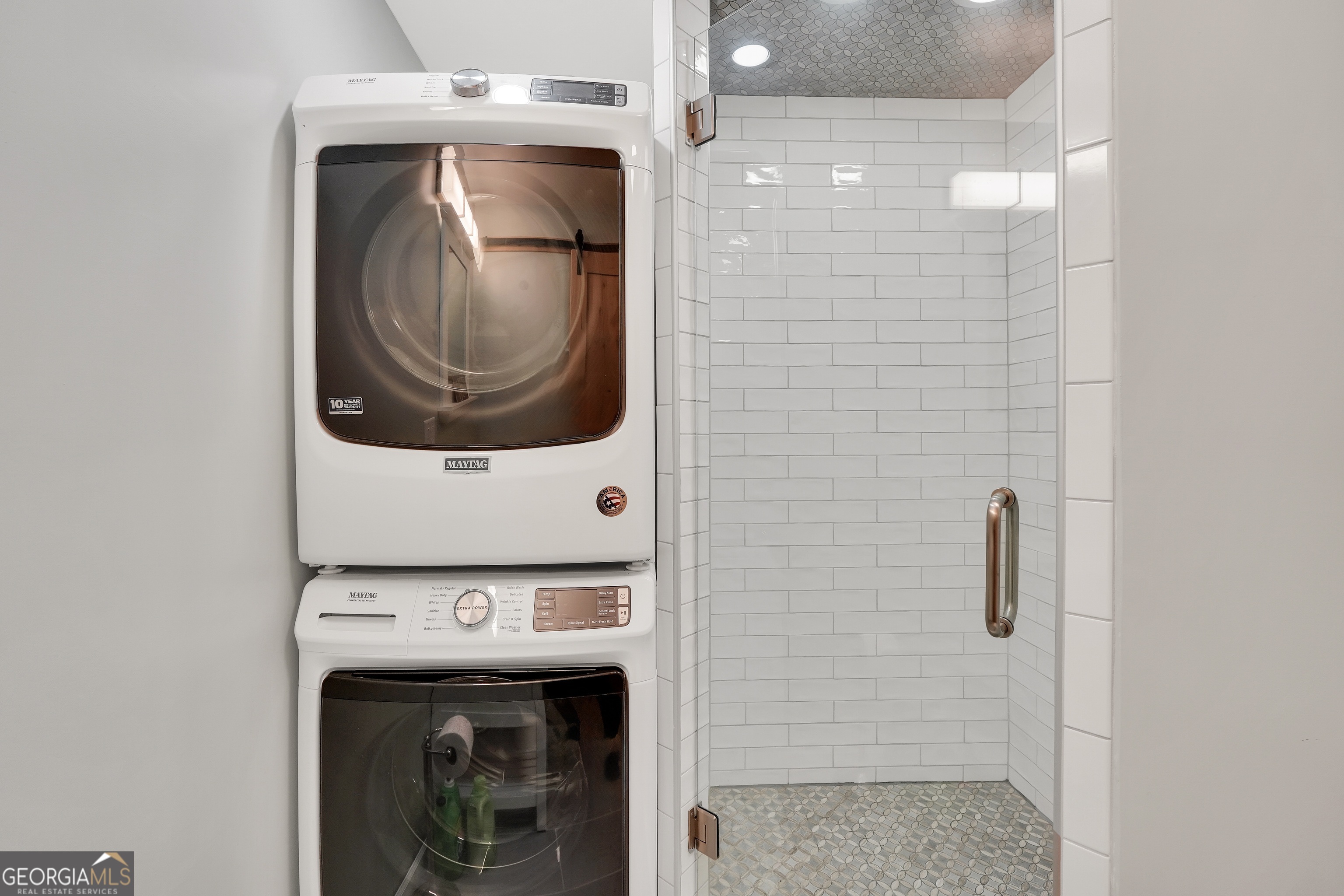 Monticello, Georgia, 31064, United States, 5 Bedrooms Bedrooms, ,4 BathroomsBathrooms,Residential,For Sale,1989944