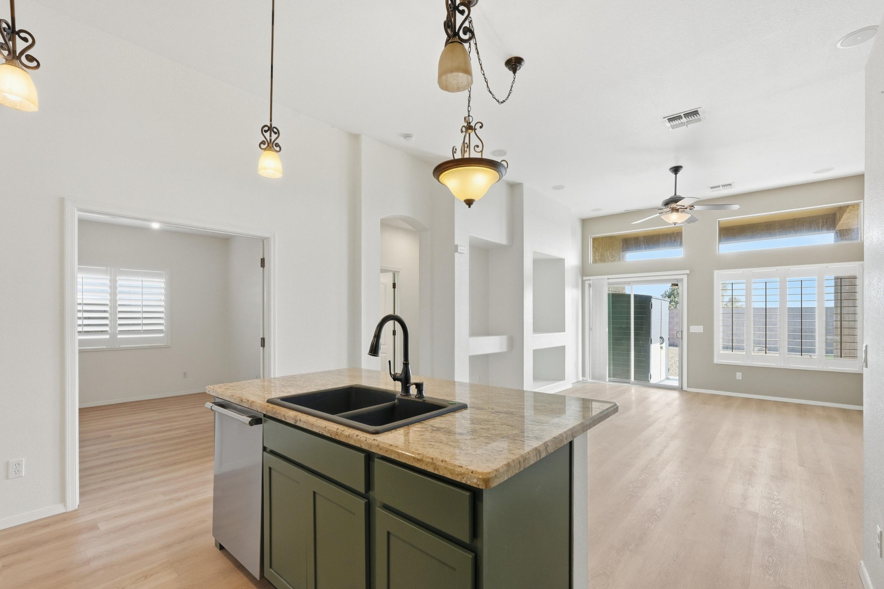  44082 W Adobe Circle¦Maricopa, AZ - 物件實景