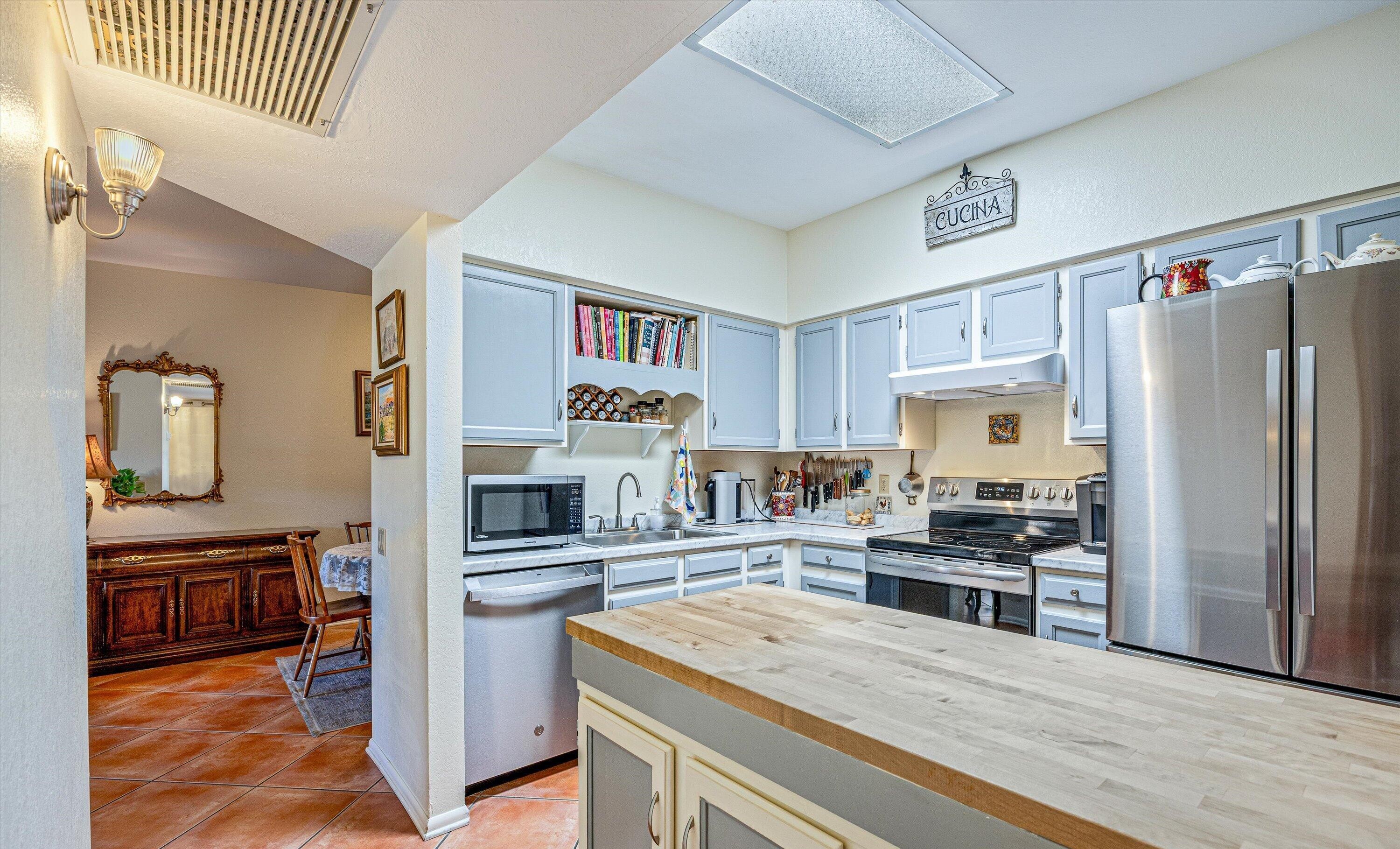  1432 W Calle Pueblo, Green Valley, AZ, 85622 - 物件實景