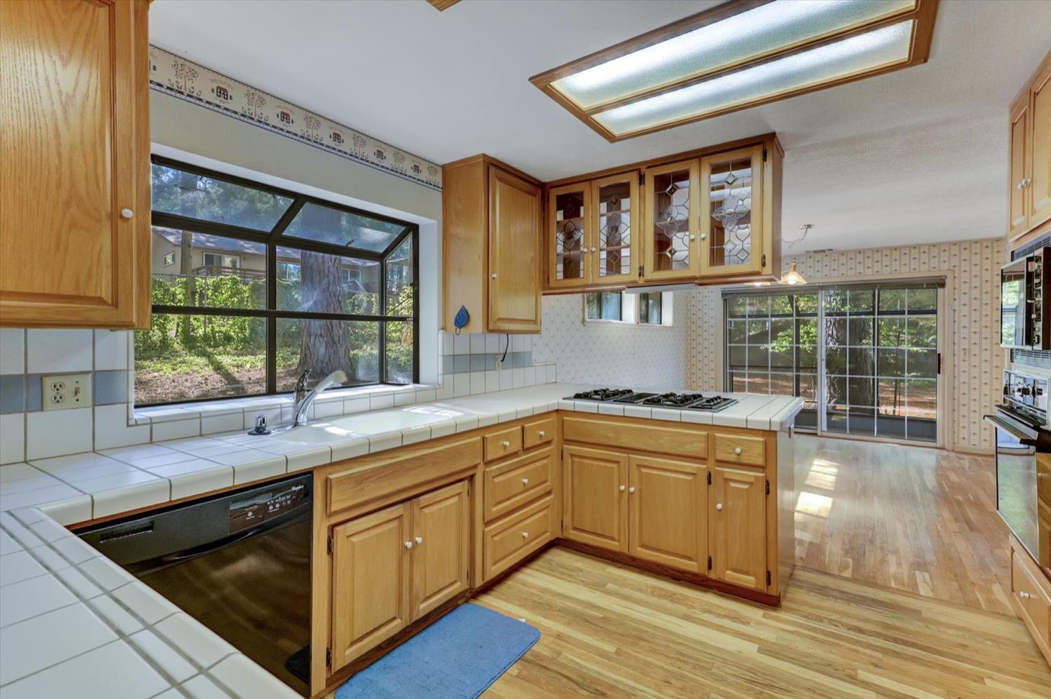 Nevada City, California, 95959, United States, 4 Bedrooms Bedrooms, ,3 BathroomsBathrooms,Residential,For Sale,1942290