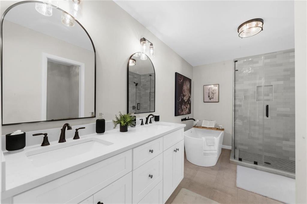 Atlanta, Georgia, 30328, United States, 4 Bedrooms Bedrooms, ,4 BathroomsBathrooms,Residential,For Sale,1917074