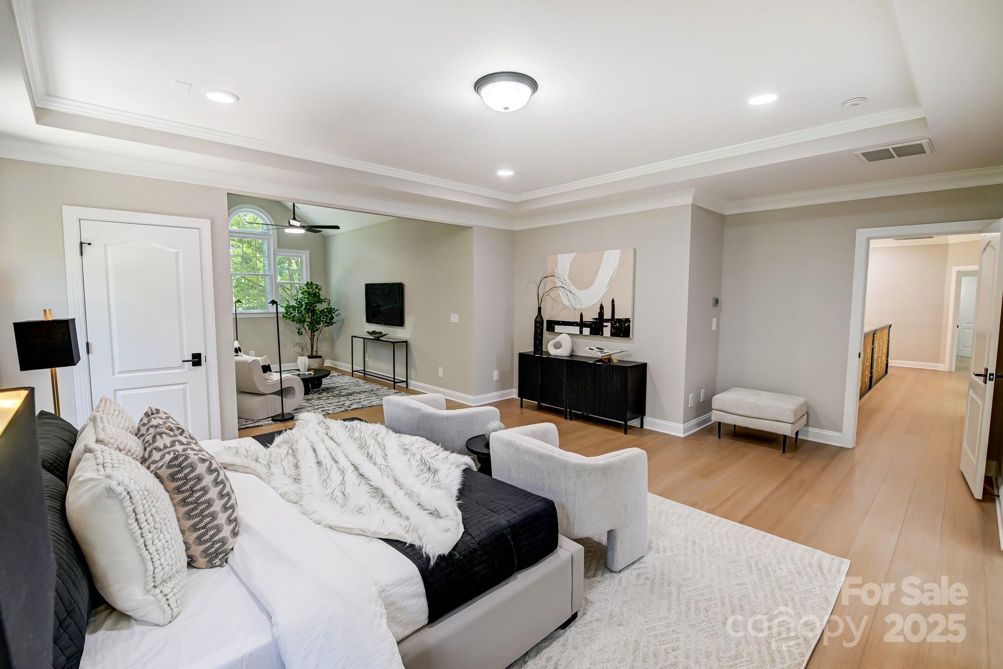 Charlotte, North Carolina, 28226, United States, 4 Bedrooms Bedrooms, ,4 BathroomsBathrooms,Residential,For Sale,1795326