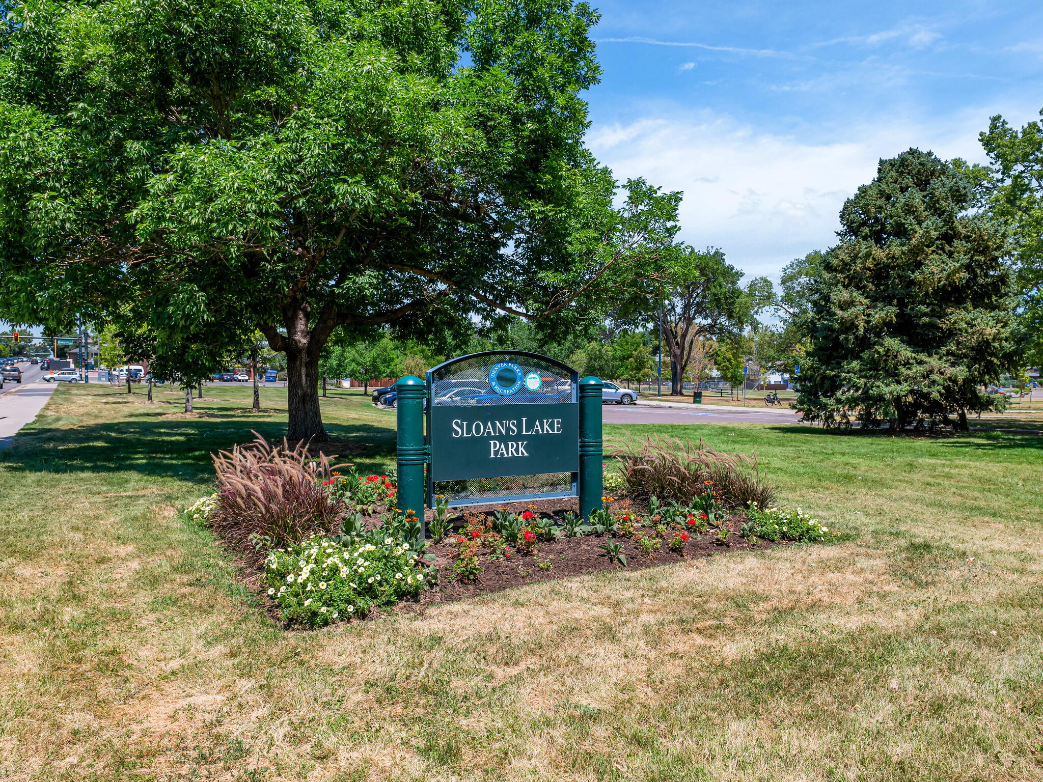  Sweeping, Unobstructed Mountain Views From This Sloan