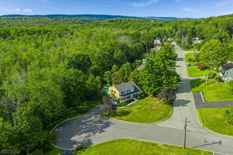 West Milford Twp., New Jersey, 07480-1601, United States, 4 Bedrooms Bedrooms, ,3 BathroomsBathrooms,Residential,For Sale,1928755