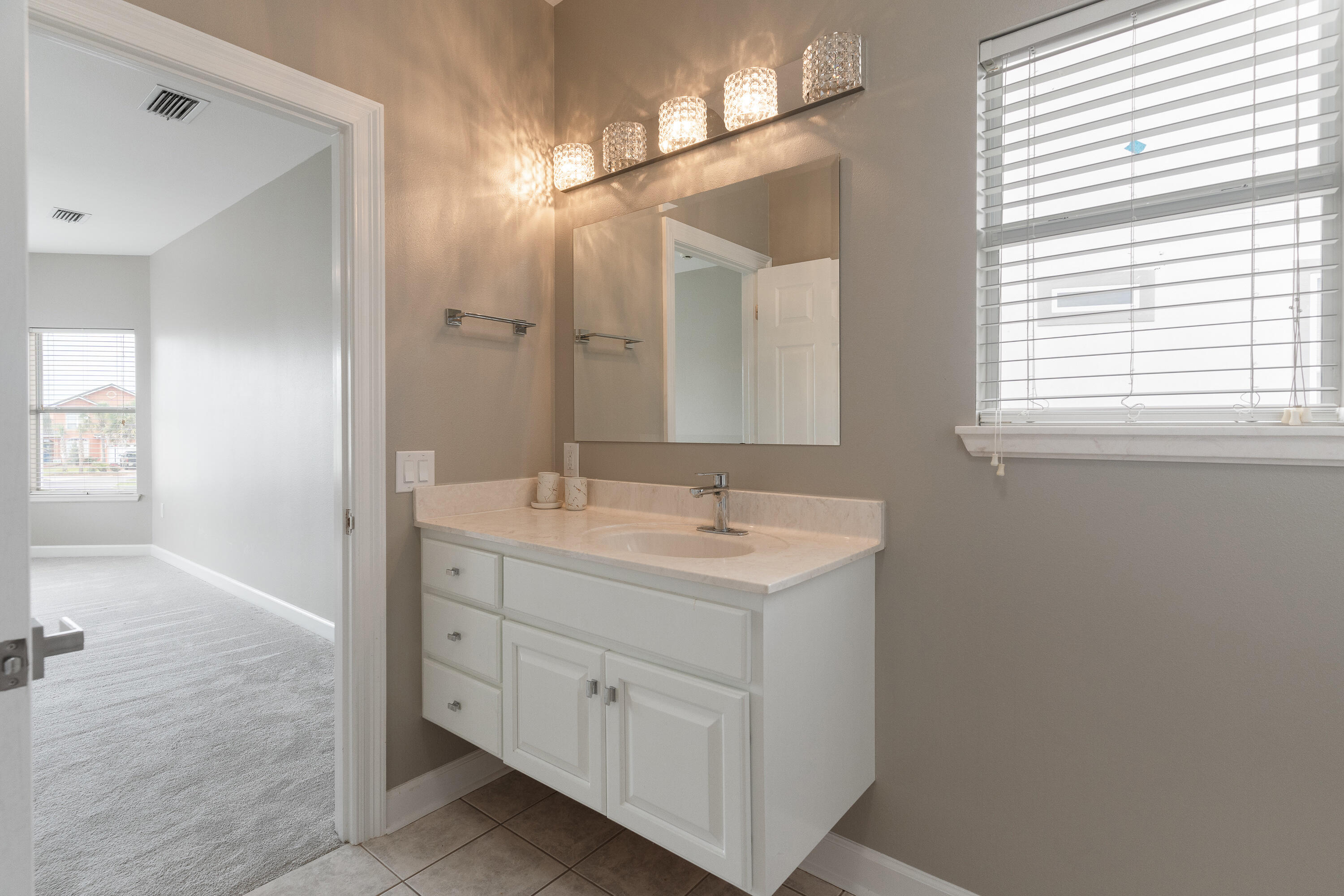 Fort Walton Beach, Florida, 32547, United States, 3 Bedrooms Bedrooms, ,4 BathroomsBathrooms,Residential,For Sale,1849777