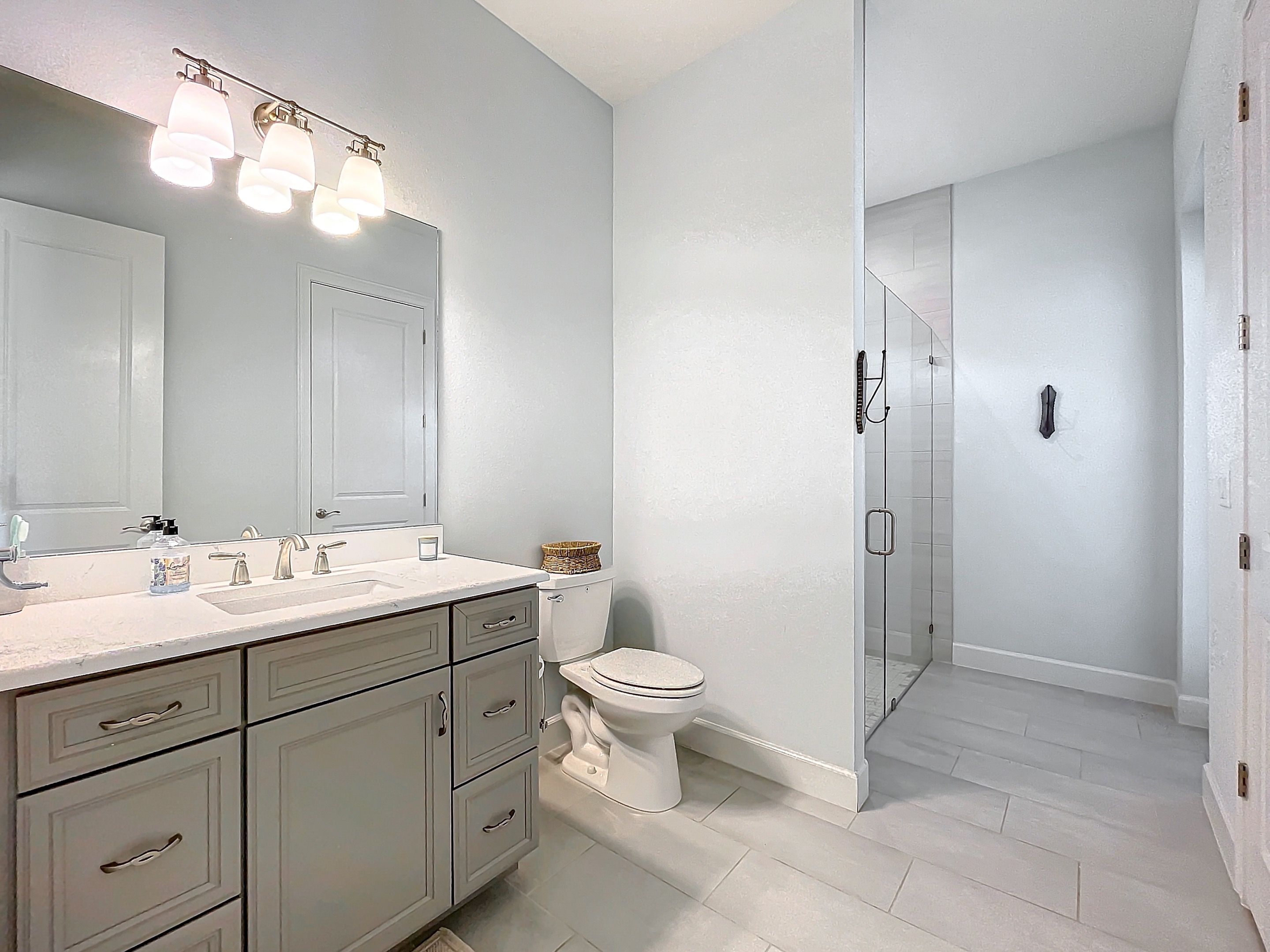 Clermont, Florida, 34715, United States, 5 Bedrooms Bedrooms, ,4 BathroomsBathrooms,Residential,For Sale,2008846