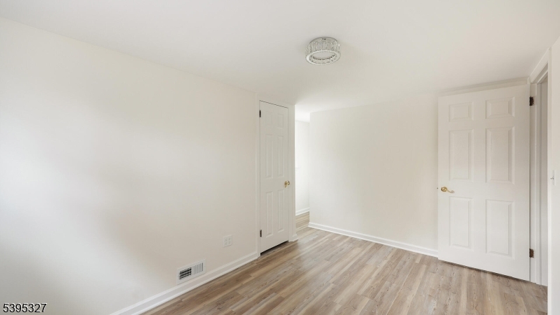 Garwood Boro, New Jersey, 07027, United States, 3 Bedrooms Bedrooms, ,2 BathroomsBathrooms,Residential,For Sale,1990951