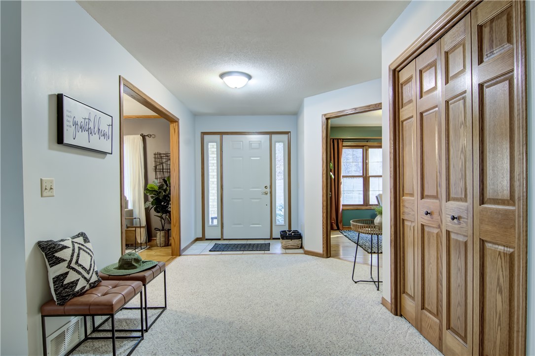 Eau Claire, Wisconsin, 54703, United States, 4 Bedrooms Bedrooms, ,3 BathroomsBathrooms,Residential,For Sale,1992439