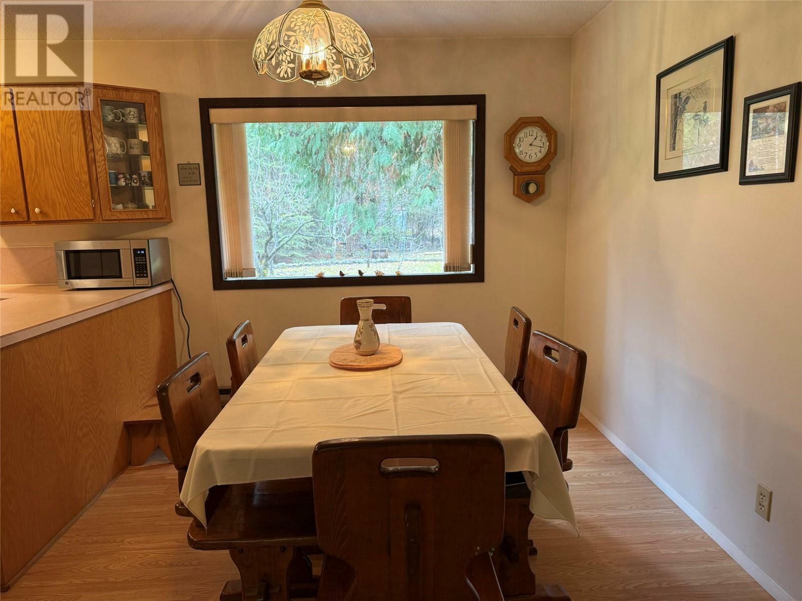 WINLAW, British Columbia, V0G 2J0, CA, 4 Bedrooms Bedrooms, ,1 BathroomBathrooms,Residential,For Sale,1837554