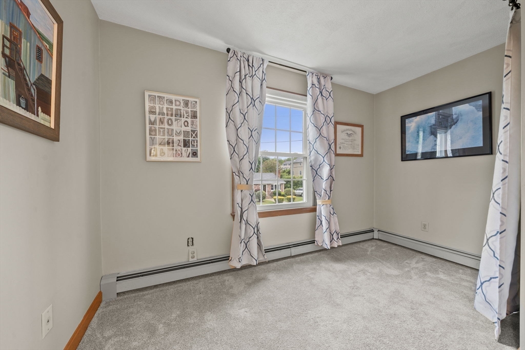 Lynn, Massachusetts, 01904, United States, 4 Bedrooms Bedrooms, ,2 BathroomsBathrooms,Residential,For Sale,2048427
