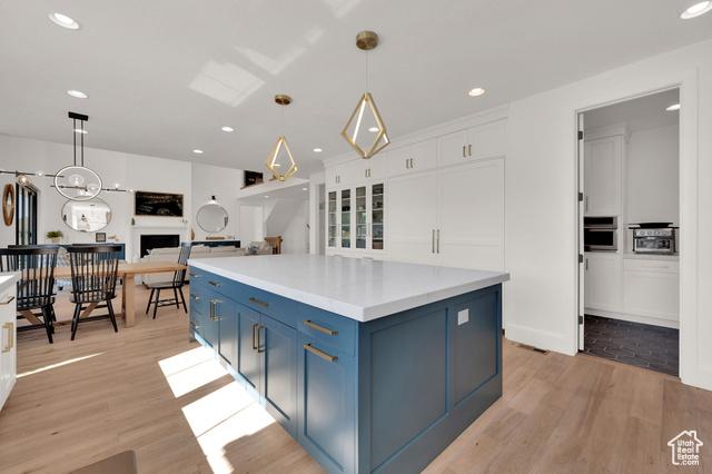 Draper, Utah, 84020, United States, 4 Bedrooms Bedrooms, ,4 BathroomsBathrooms,Residential,For Sale,1981128