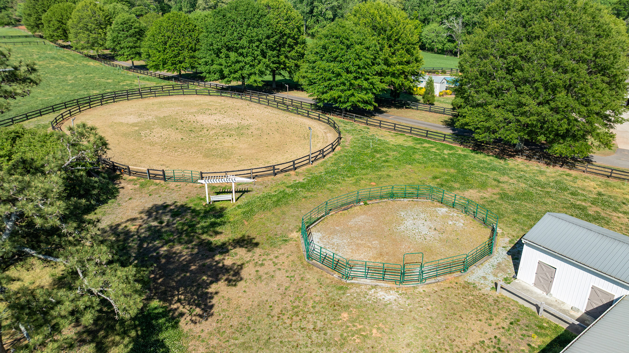  Exceptional Equestrian Estate: A Rare Blend of Luxury, Functionality, and Charm - 物件實景