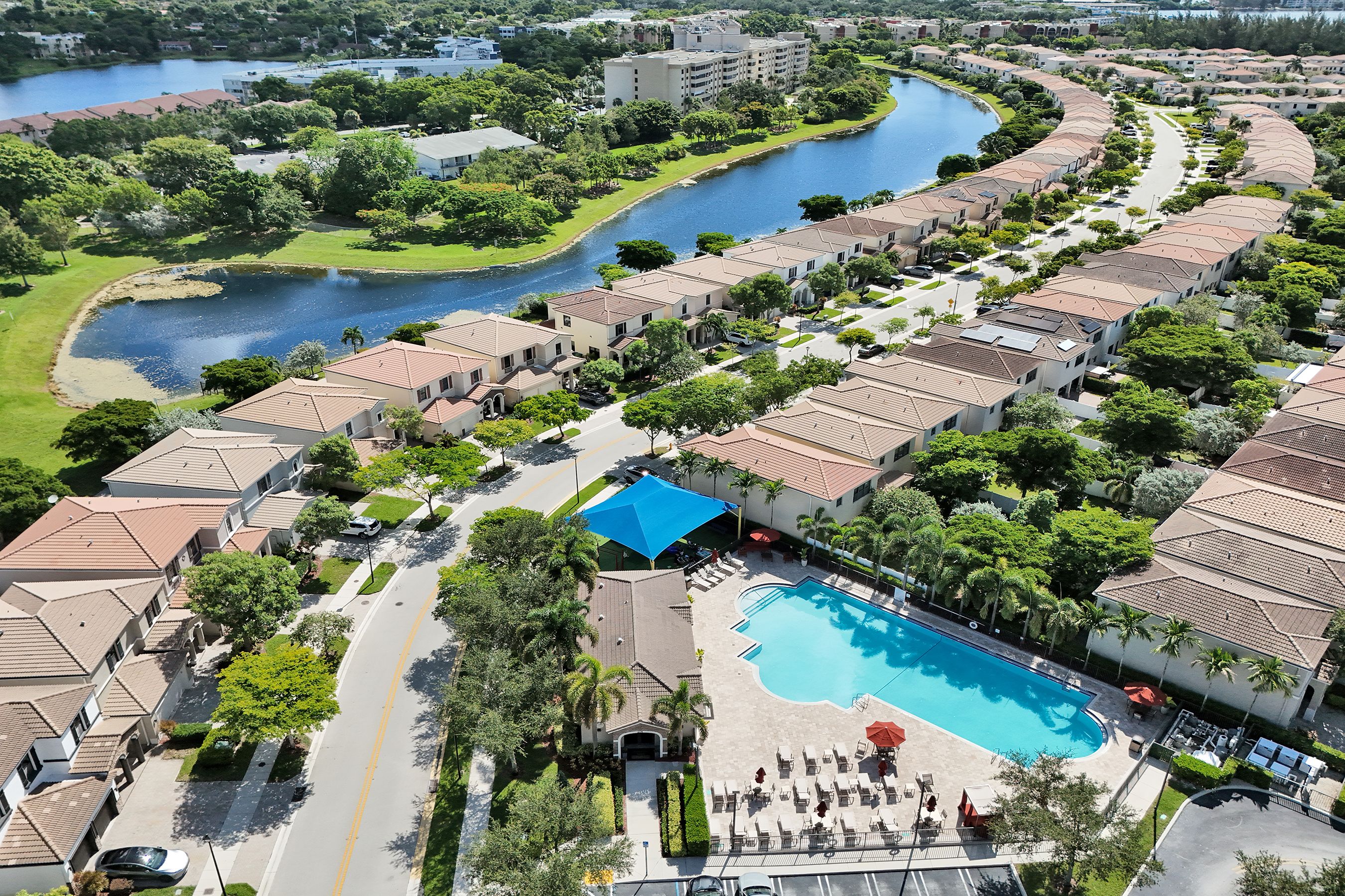  606 NE 191st Ter, Miami, FL, 33179 - 物件實景