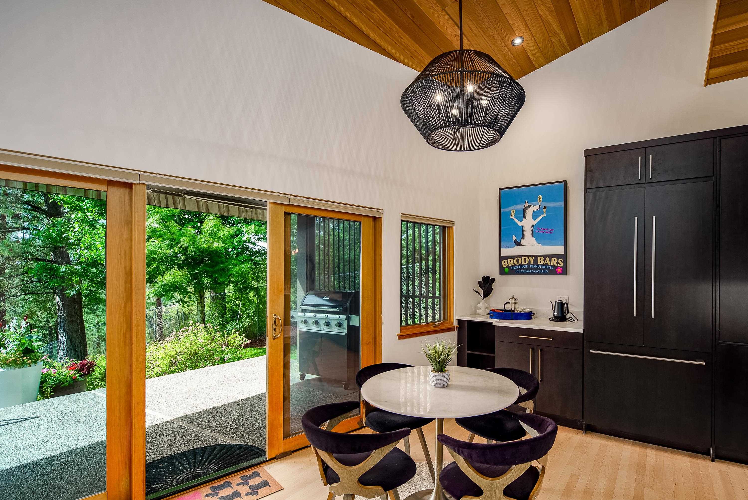 Spokane, Washington, 99223, United States, 4 Bedrooms Bedrooms, ,4 BathroomsBathrooms,Residential,For Sale,2002514