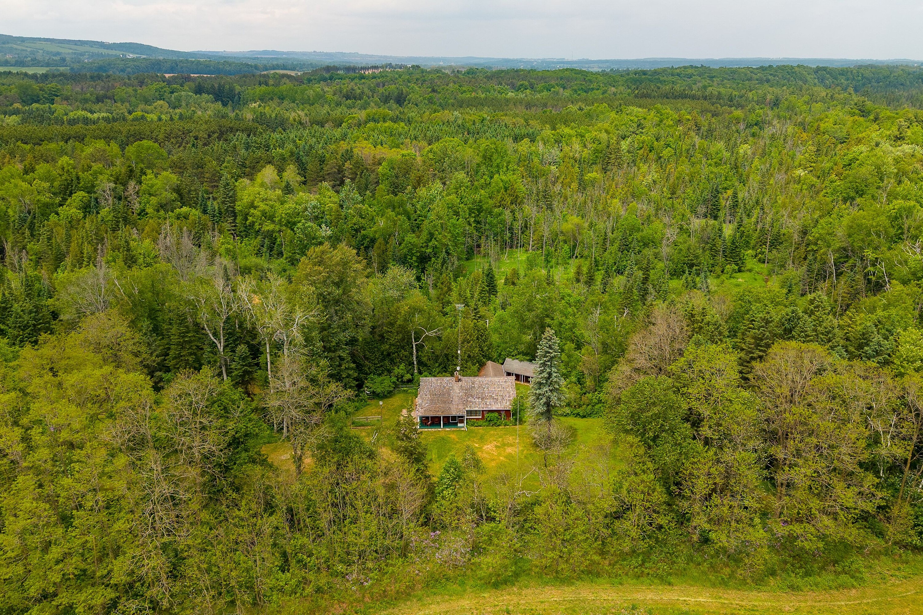  33 Acre Country Retreat - 物件實景