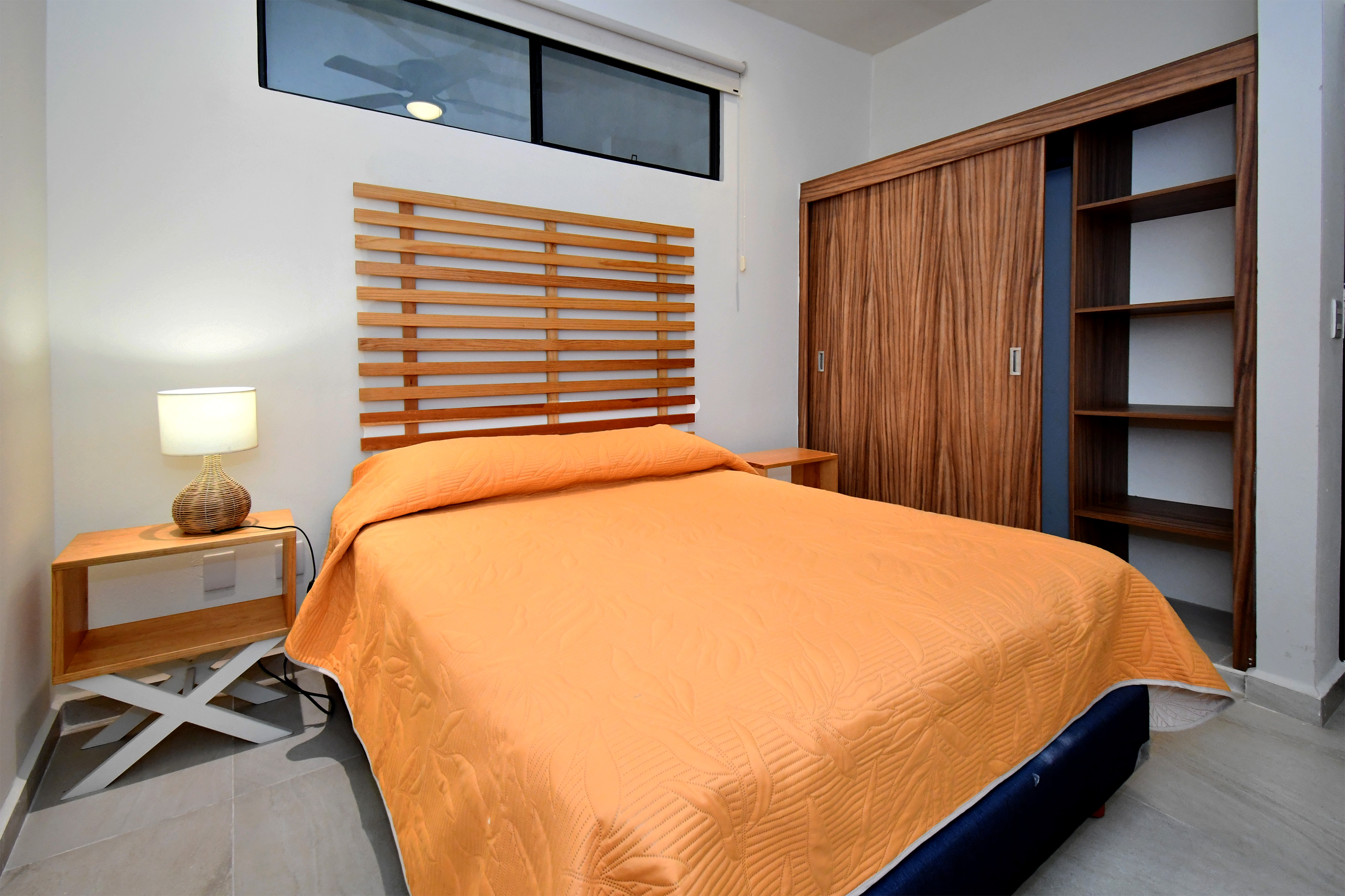  Comfort and Convenience in an Expansive Three-Bedroom Residence - 物件實景