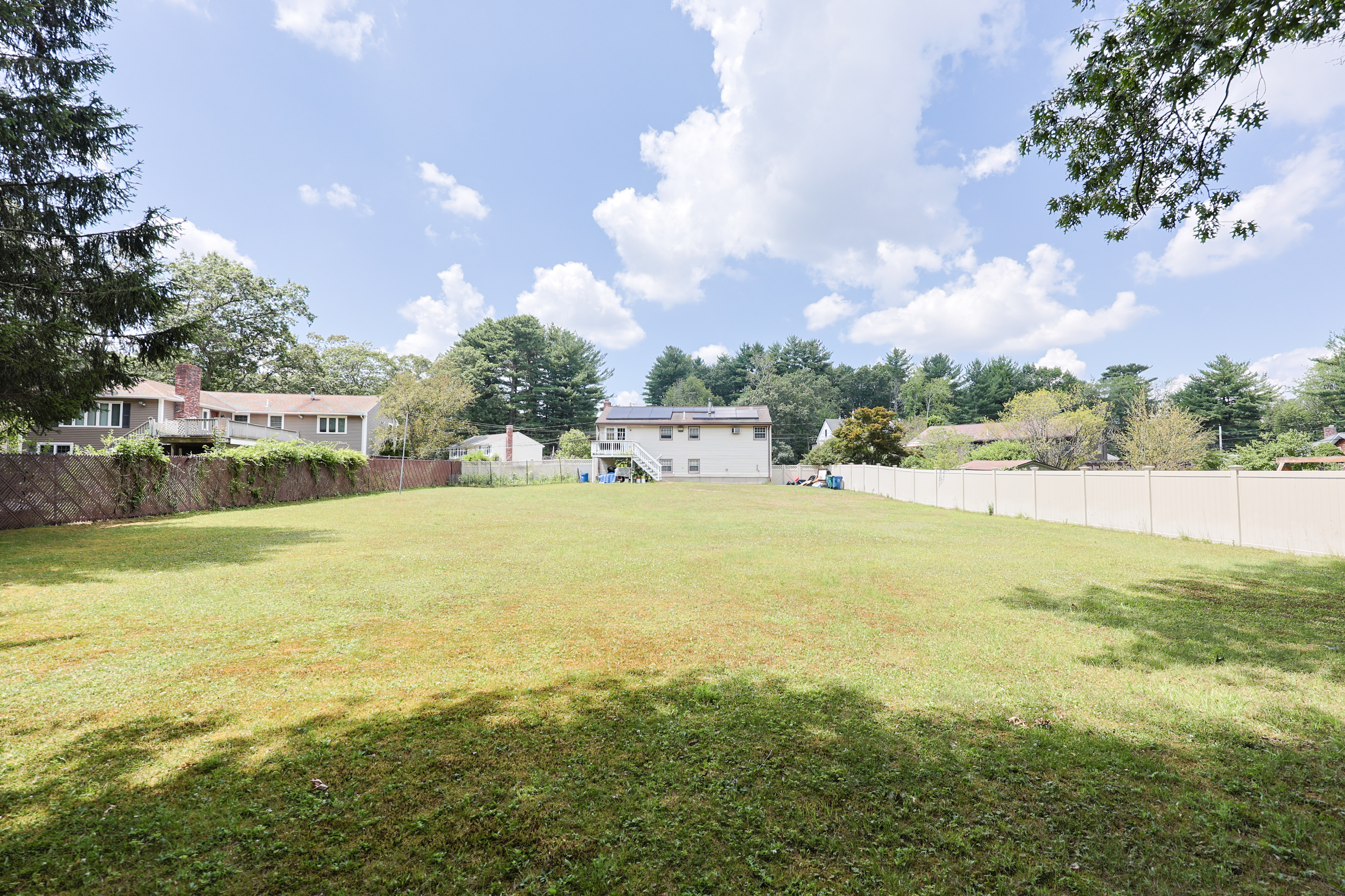 Burlington, Massachusetts, 01803, United States, 3 Bedrooms Bedrooms, ,1 BathroomBathrooms,Residential,For Sale,1906310