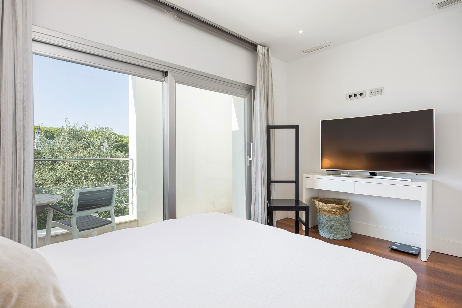  Contemporary villa in Novo Sancti Petri with garden and pool - 物件實景