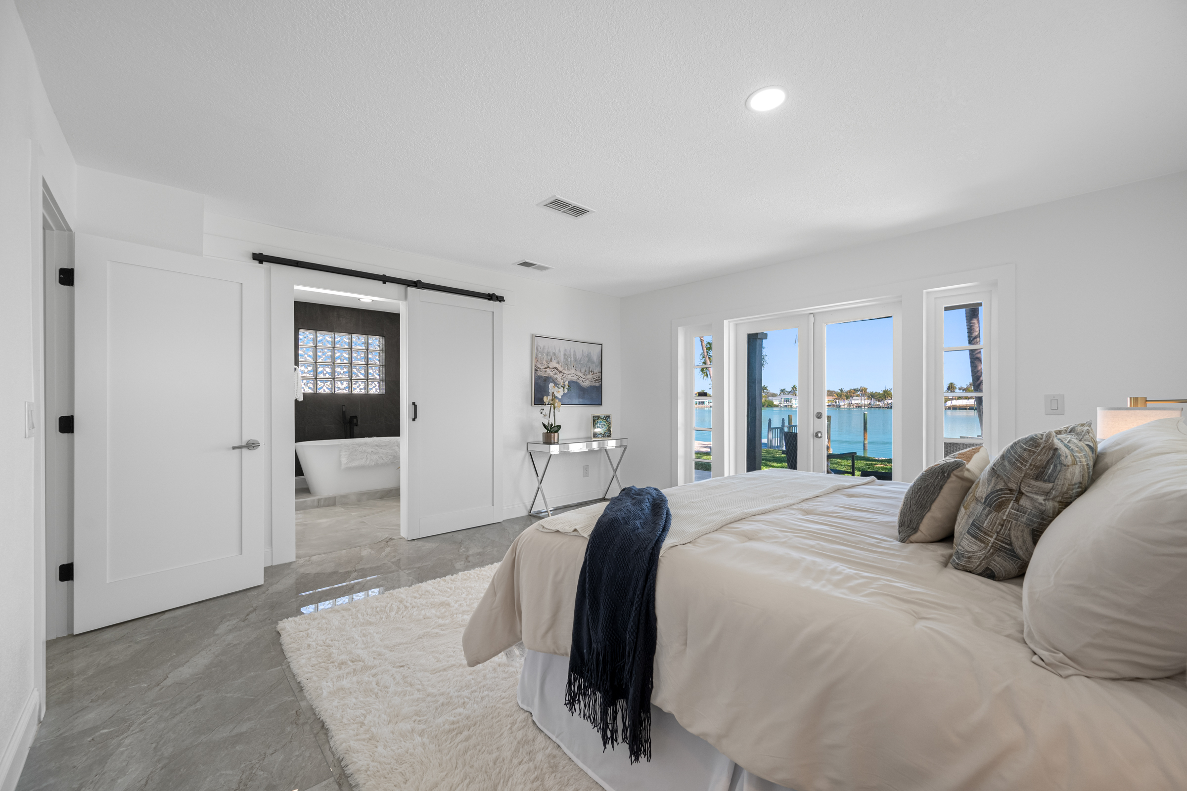 St Petersburg, Florida, 33707, United States, 3 Bedrooms Bedrooms, ,3 BathroomsBathrooms,Residential,For Sale,2017705