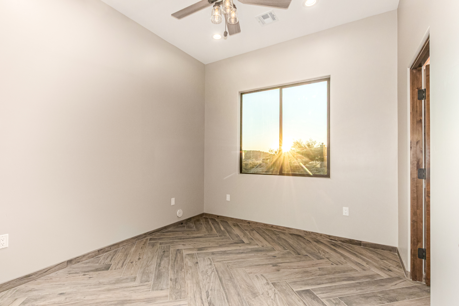 Wickenburg, Arizona, 85390, United States, 4 Bedrooms Bedrooms, ,3 BathroomsBathrooms,Residential,For Sale,2000369