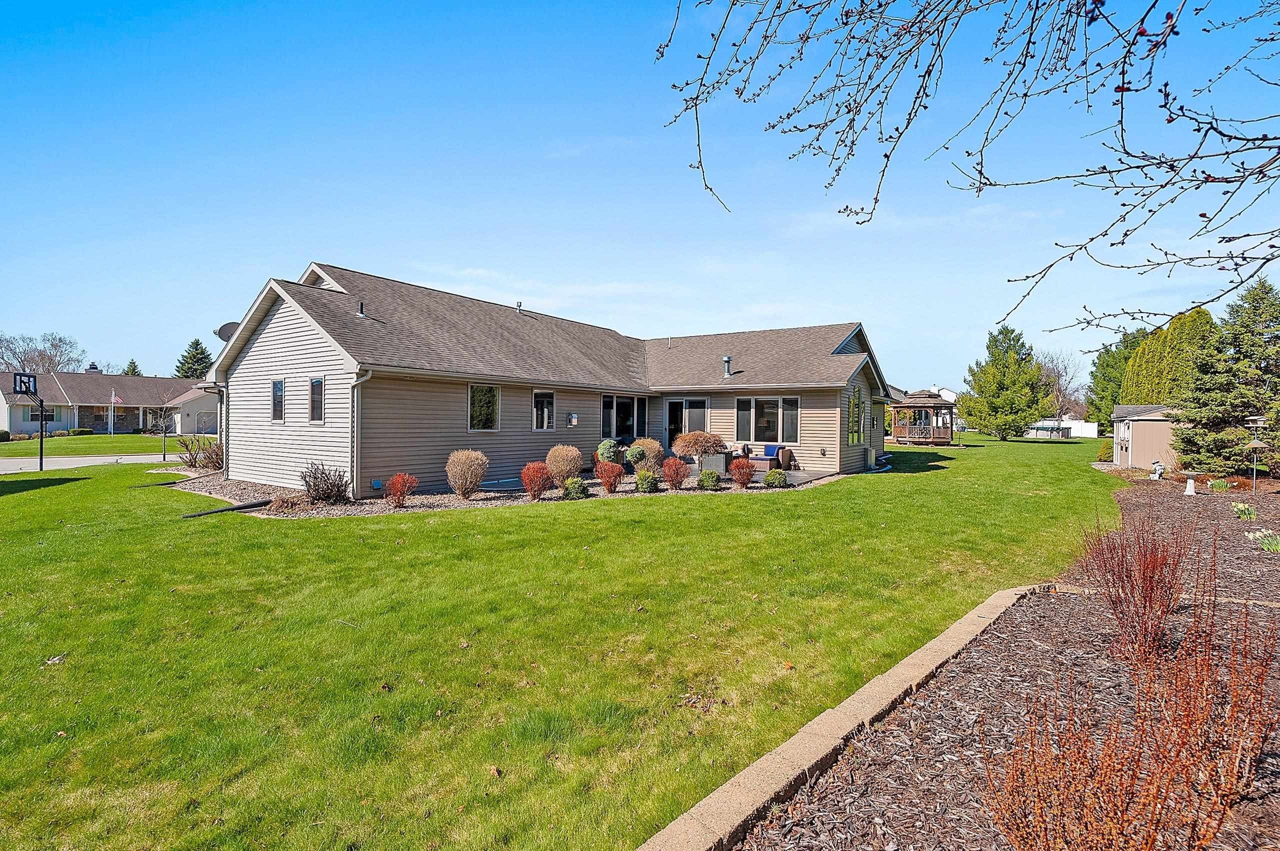 GREEN BAY, Wisconsin, 54313, United States, 4 Bedrooms Bedrooms, ,4 BathroomsBathrooms,Residential,For Sale,2048613