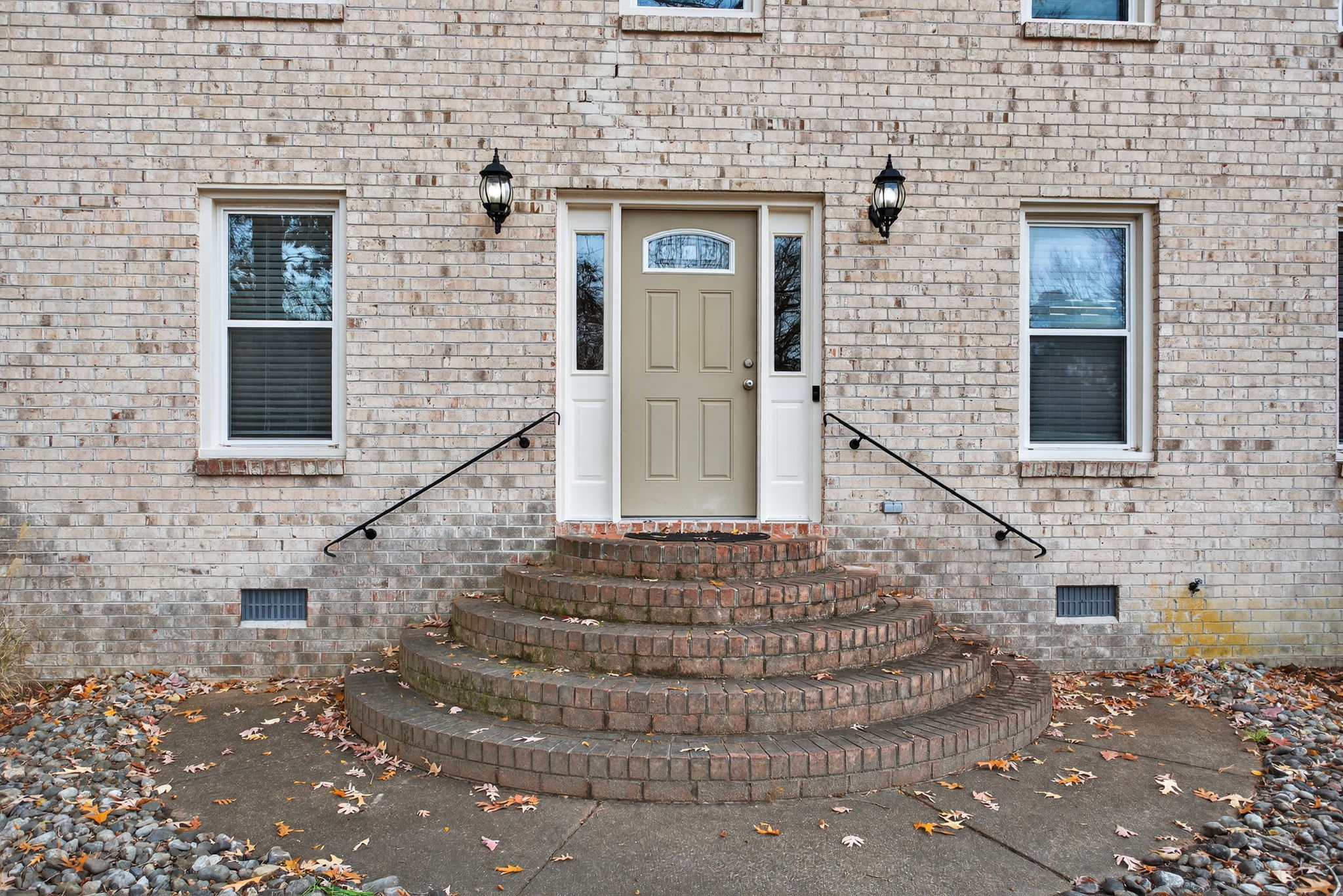 Chesapeake, Virginia, 23320, United States, 4 Bedrooms Bedrooms, ,3 BathroomsBathrooms,Residential,For Sale,2005539