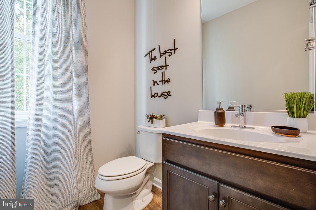 Spotsylvania, Virginia, 22551, United States, 6 Bedrooms Bedrooms, ,4 BathroomsBathrooms,Residential,For Sale,1916890