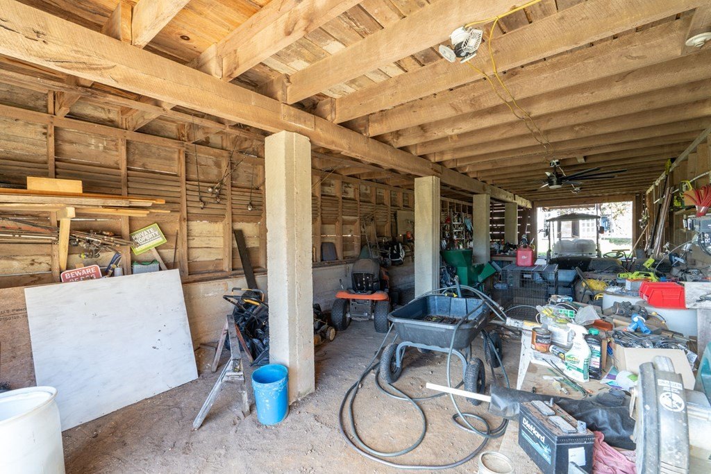 Brasstown, North Carolina, 28902, United States, 3 Bedrooms Bedrooms, ,3 BathroomsBathrooms,Residential,For Sale,1986118