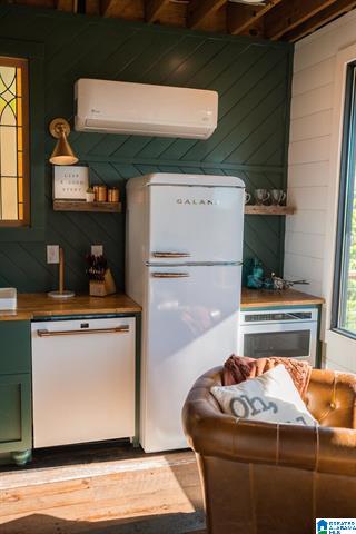 Clanton, Alabama, 35046, United States, 2 Bedrooms Bedrooms, ,1 BathroomBathrooms,Residential,For Sale,1980406