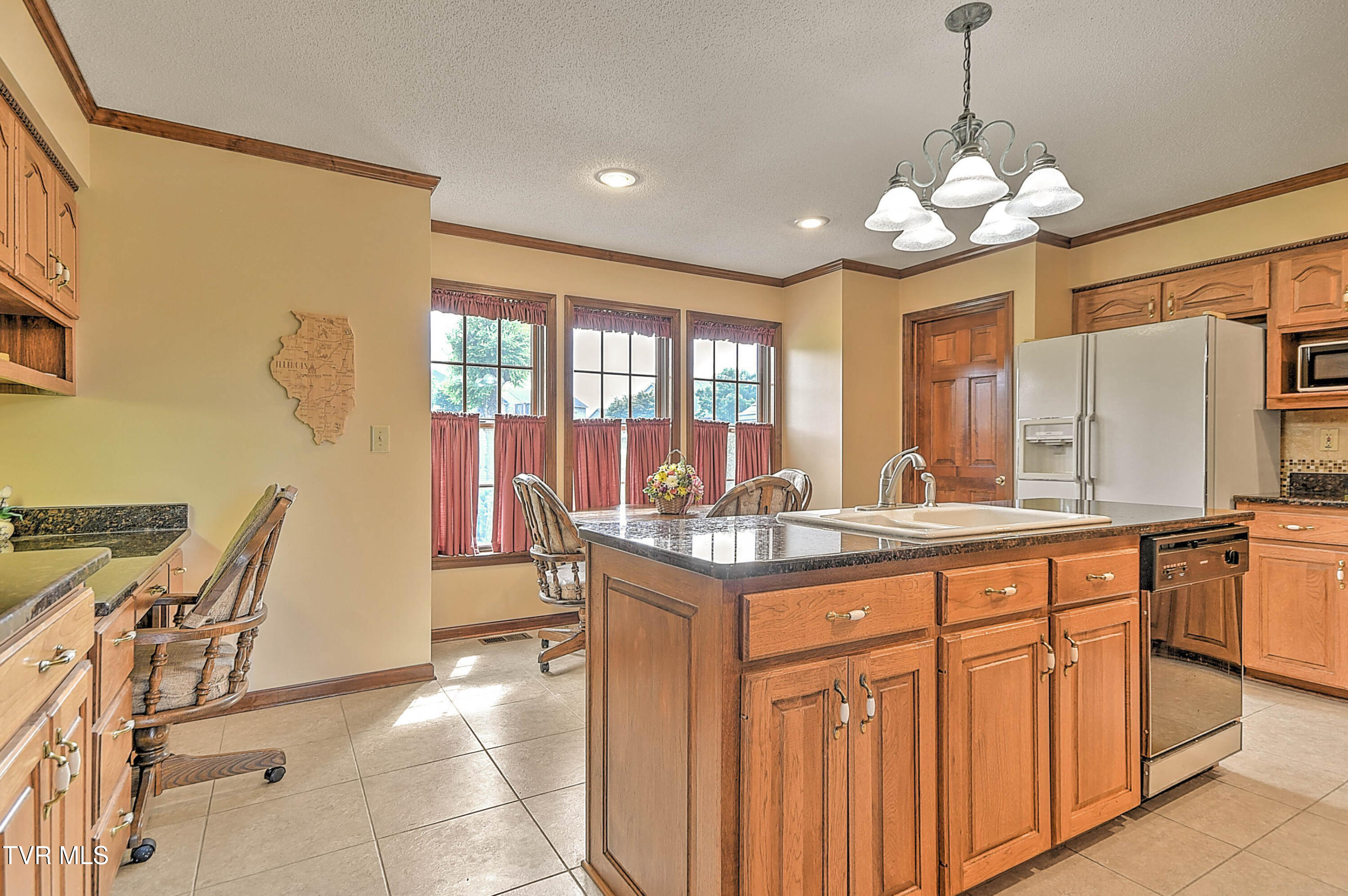 Greeneville, Tennessee, 37745, United States, 4 Bedrooms Bedrooms, ,4 BathroomsBathrooms,Residential,For Sale,1899304