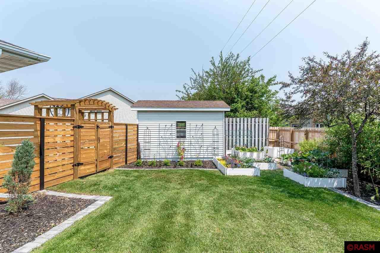 Mankato, Minnesota, 56001, United States, 4 Bedrooms Bedrooms, ,3 BathroomsBathrooms,Residential,For Sale,1879364