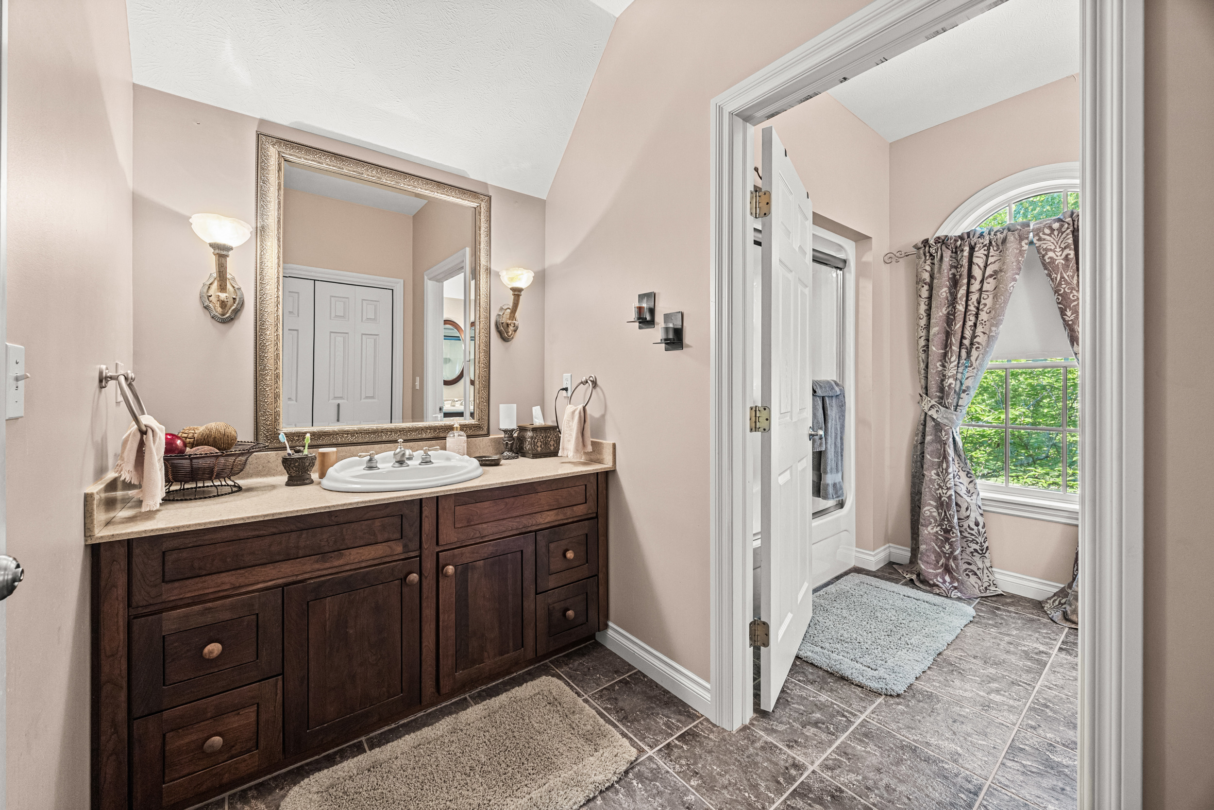 Milo, New York, 14527, United States, 5 Bedrooms Bedrooms, ,5 BathroomsBathrooms,Residential,For Sale,1909439