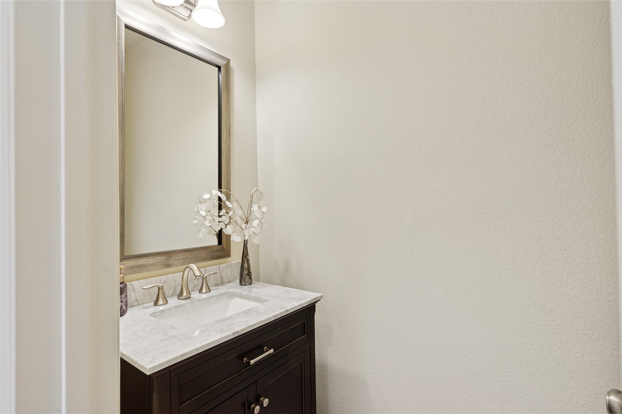 Roanoke, Texas, 76262, United States, 3 Bedrooms Bedrooms, ,3 BathroomsBathrooms,Residential,For Sale,1926228