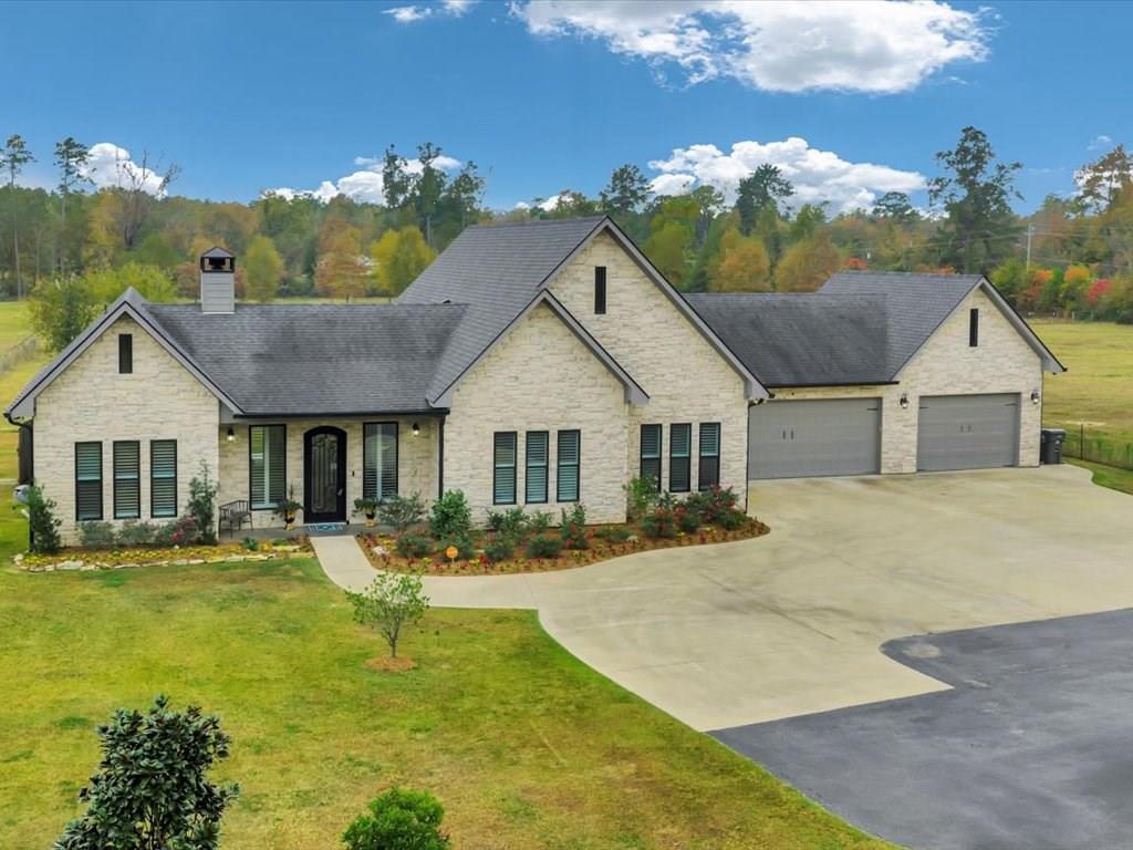 Lufkin, Texas, 75901, United States, 3 Bedrooms Bedrooms, ,2 BathroomsBathrooms,Residential,For Sale,1996440