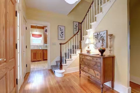 Geneva, New York, 14456, United States, 6 Bedrooms Bedrooms, ,4 BathroomsBathrooms,Residential,For Sale,1901730