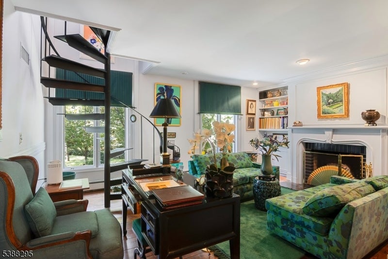 Clifton City, New Jersey, 07013, United States, 5 Bedrooms Bedrooms, ,4 BathroomsBathrooms,Residential,For Sale,1979632