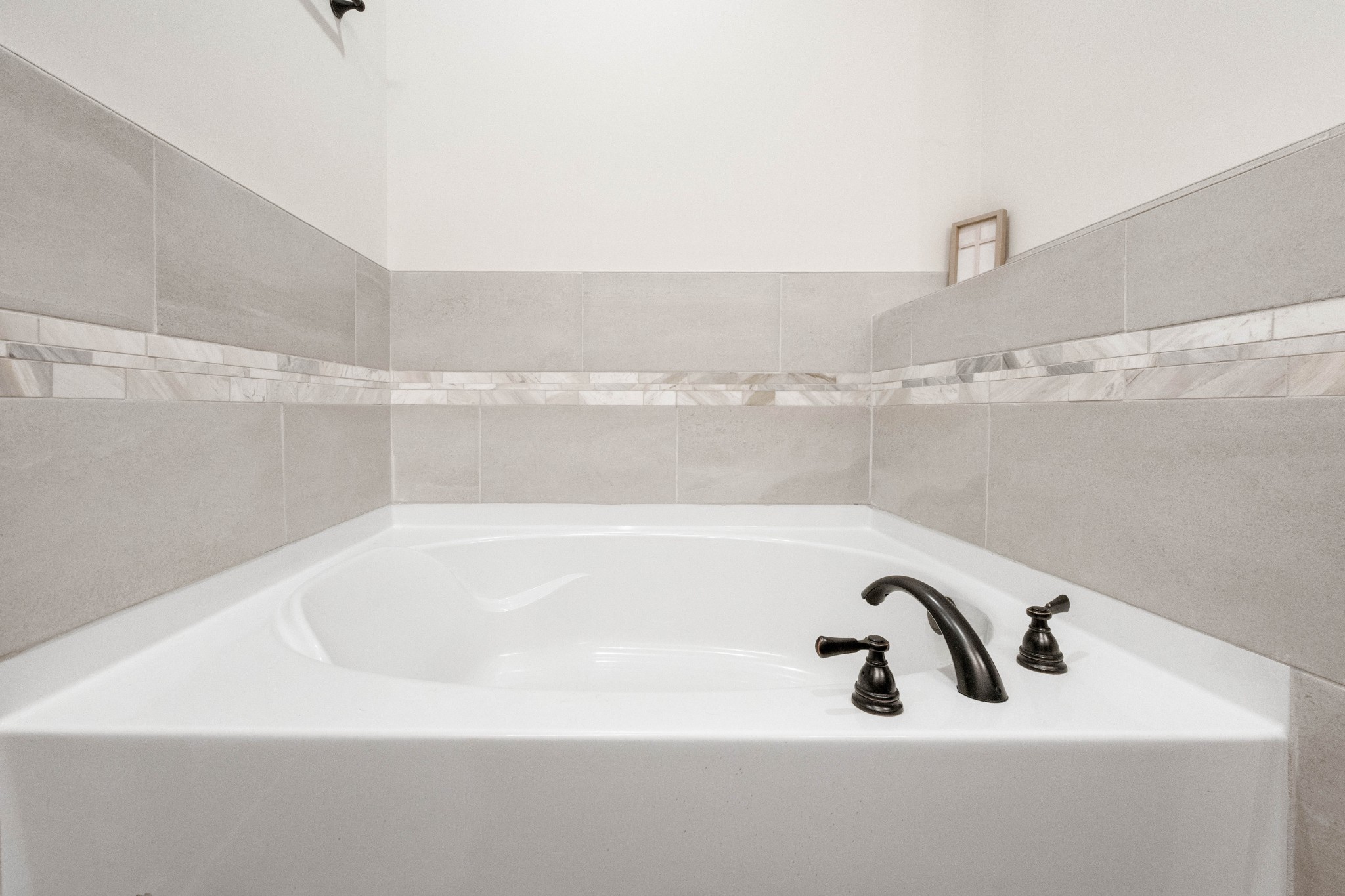 Indian Mound, Tennessee, 37079, United States, 3 Bedrooms Bedrooms, ,2 BathroomsBathrooms,Residential,For Sale,1866881