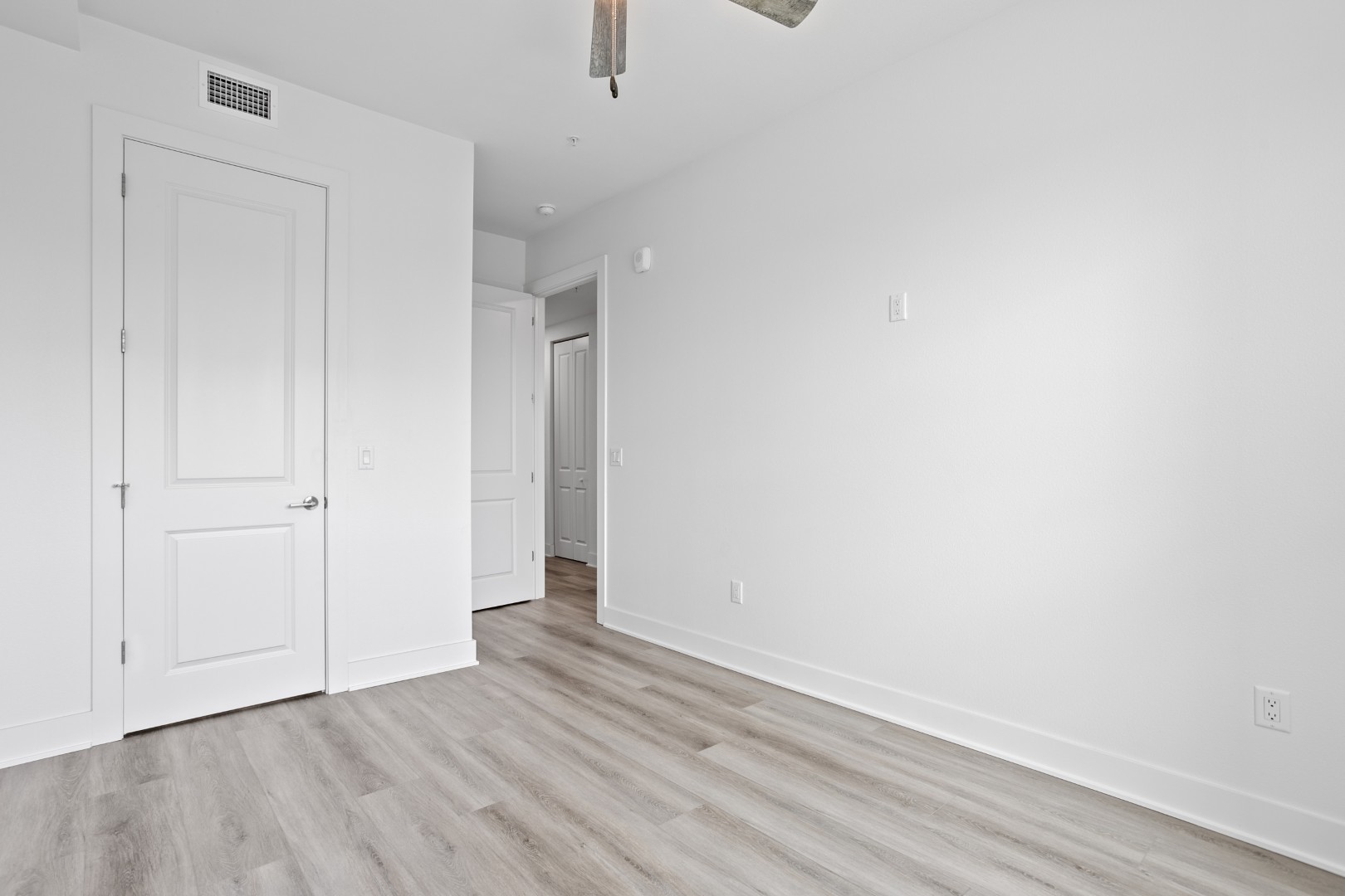 400 150th Ave # 302, Madeira Beach, Florida, 33708, United States, 3 Bedrooms Bedrooms, ,4 BathroomsBathrooms,Residential,For Sale,400 150th Ave # 302,1331506