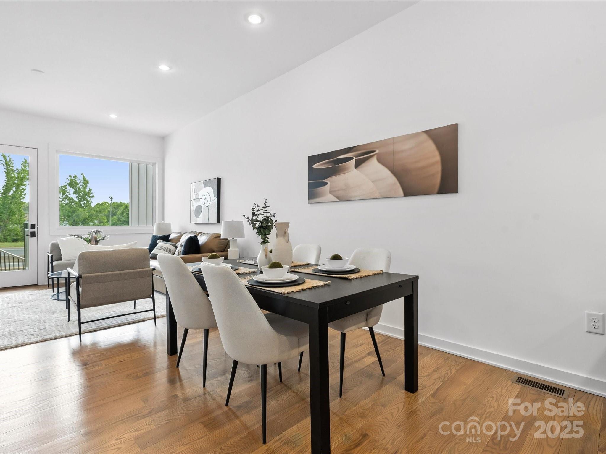 Charlotte, North Carolina, 28205, United States, 3 Bedrooms Bedrooms, ,3 BathroomsBathrooms,Residential,For Sale,1837660