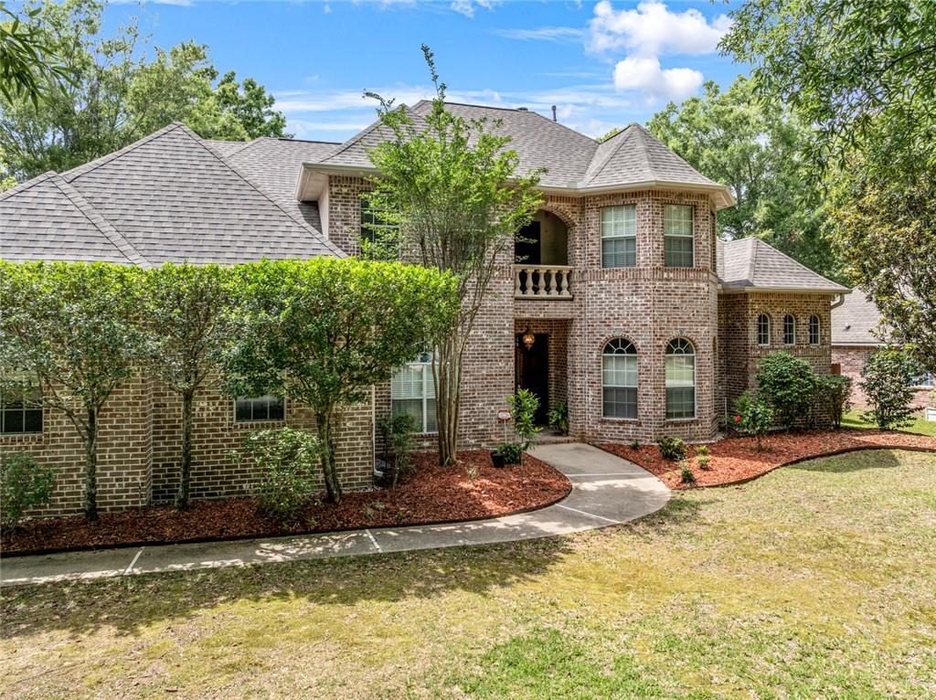 Mandeville, Louisiana, 70448, United States, 5 Bedrooms Bedrooms, ,4 BathroomsBathrooms,Residential,For Sale,1826456