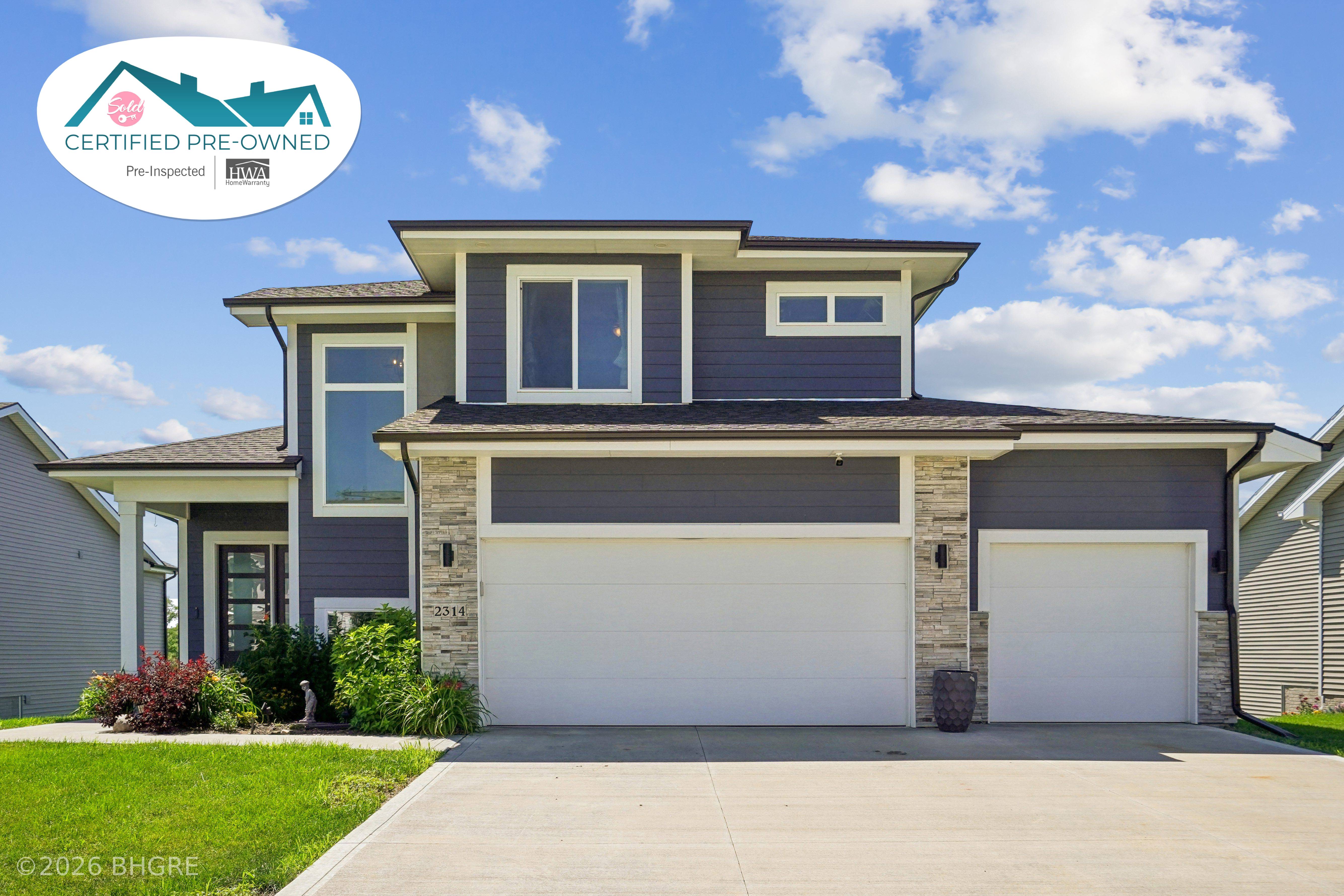 50th Ct, Des Moines, IA 50317