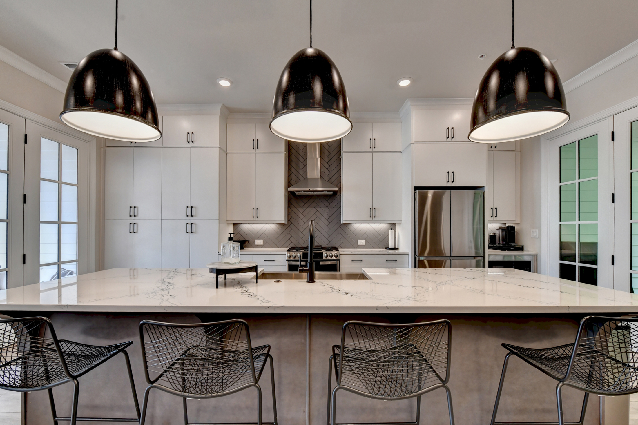  Welcome Home to this Magnificent Three-Story Townhome - 物件實景