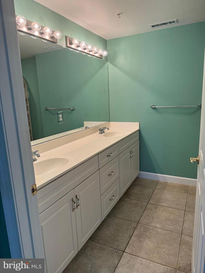 Ocean City, Maryland, 21842, United States, 3 Bedrooms Bedrooms, ,4 BathroomsBathrooms,Residential,For Sale,1891783