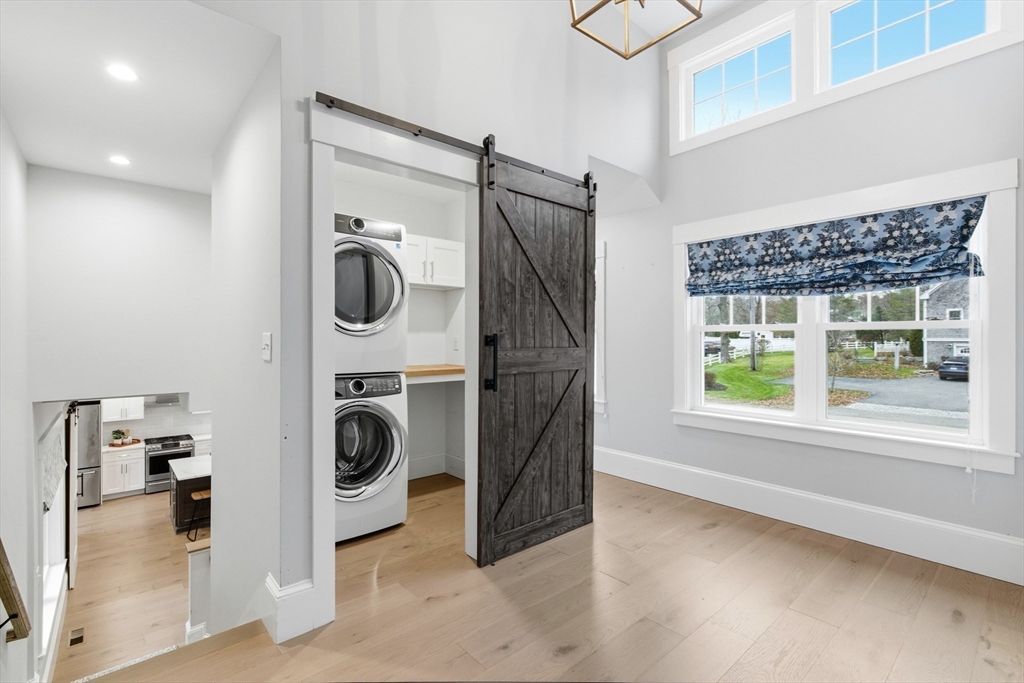 Hingham, Massachusetts, 02043, United States, 4 Bedrooms Bedrooms, ,3 BathroomsBathrooms,Residential,For Sale,1988064