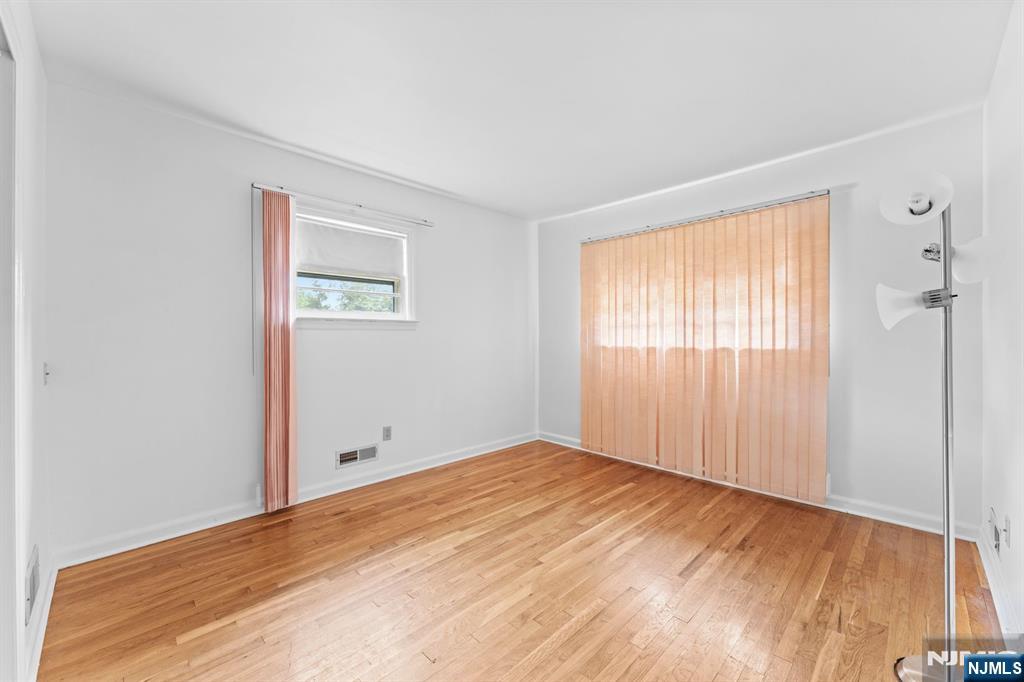 Twp of Washington, New Jersey, 07676, United States, 3 Bedrooms Bedrooms, ,2 BathroomsBathrooms,Residential,For Sale,1885353