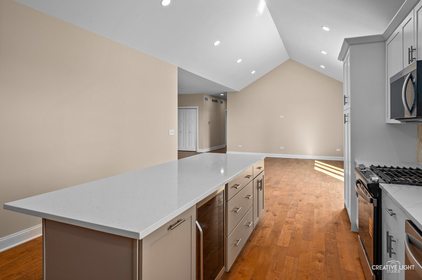 Sandwich, Illinois, 60548, United States, 3 Bedrooms Bedrooms, ,3 BathroomsBathrooms,Residential,For Sale,1994798