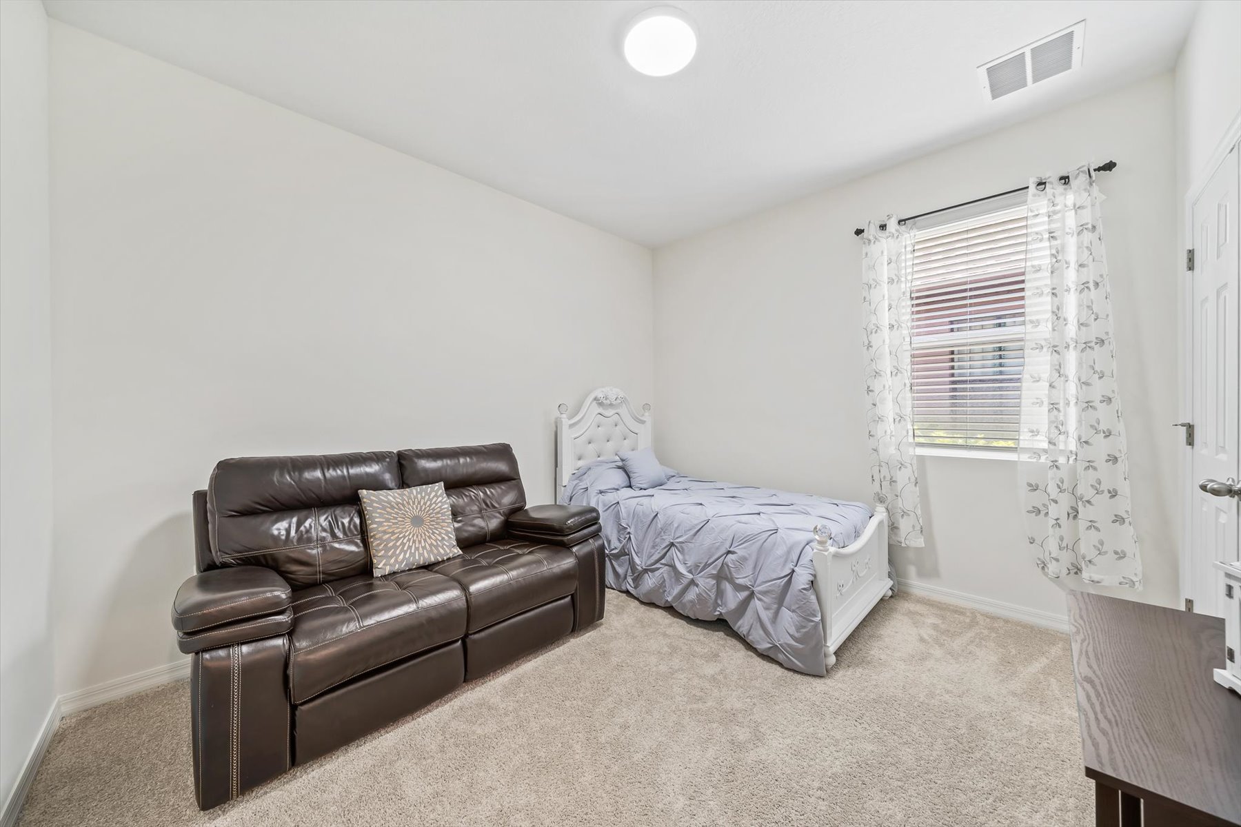  2193 Capital Drive SE, Palm Bay, FL, 32909 - 物件實景