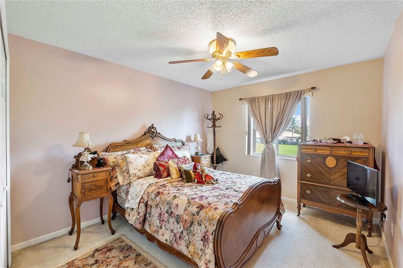 Davie, Florida, 33325, United States, 4 Bedrooms Bedrooms, ,3 BathroomsBathrooms,Residential,For Sale,1837198
