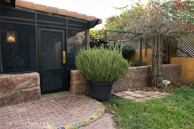 Reseda, California, 91335, United States, 3 Bedrooms Bedrooms, ,3 BathroomsBathrooms,Residential,For Sale,2009231